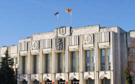 В Ярославской области на обновление автопарка и туалетов направят 12,7 млн рублей