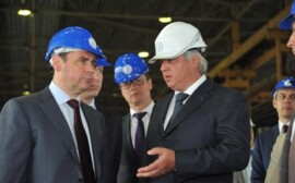 Миронов посетил судостроительное предприятие «Рыбинская верфь»