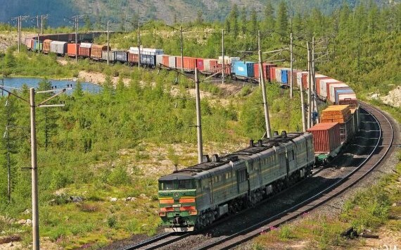СЖД в 3 раза увеличила объемы дополнительно привлеченных грузов в I полугодии