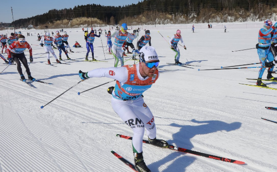 Банк «Открытие»: Иван Якимушкин и Анастасия Кулешова выиграли Югорский лыжный марафон